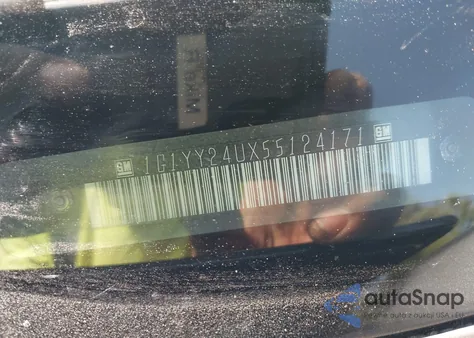 2005 Chevrolet Corvette из США, поврежденный, VIN 1G1YY24UX55124171